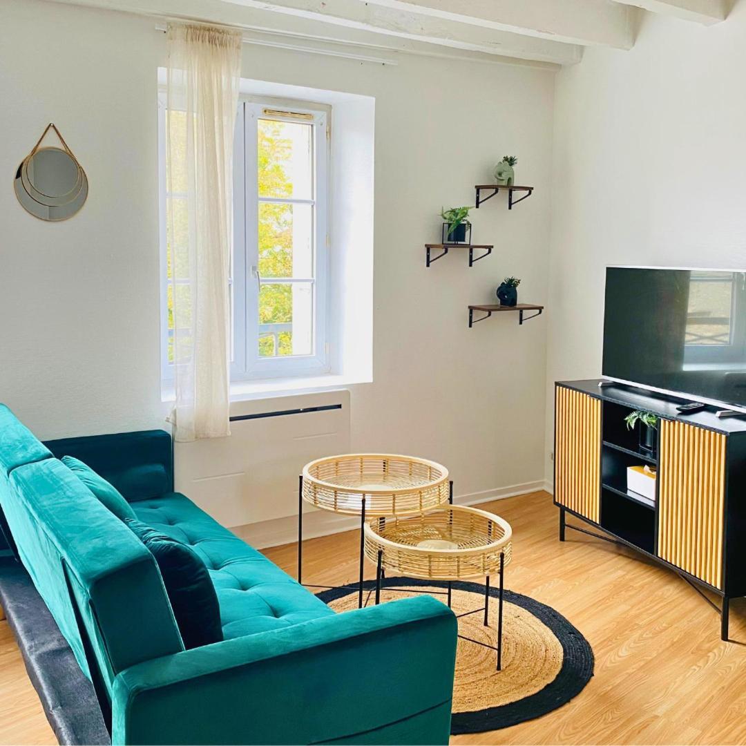 Charmant Studio A Etampes Apartment Luaran gambar